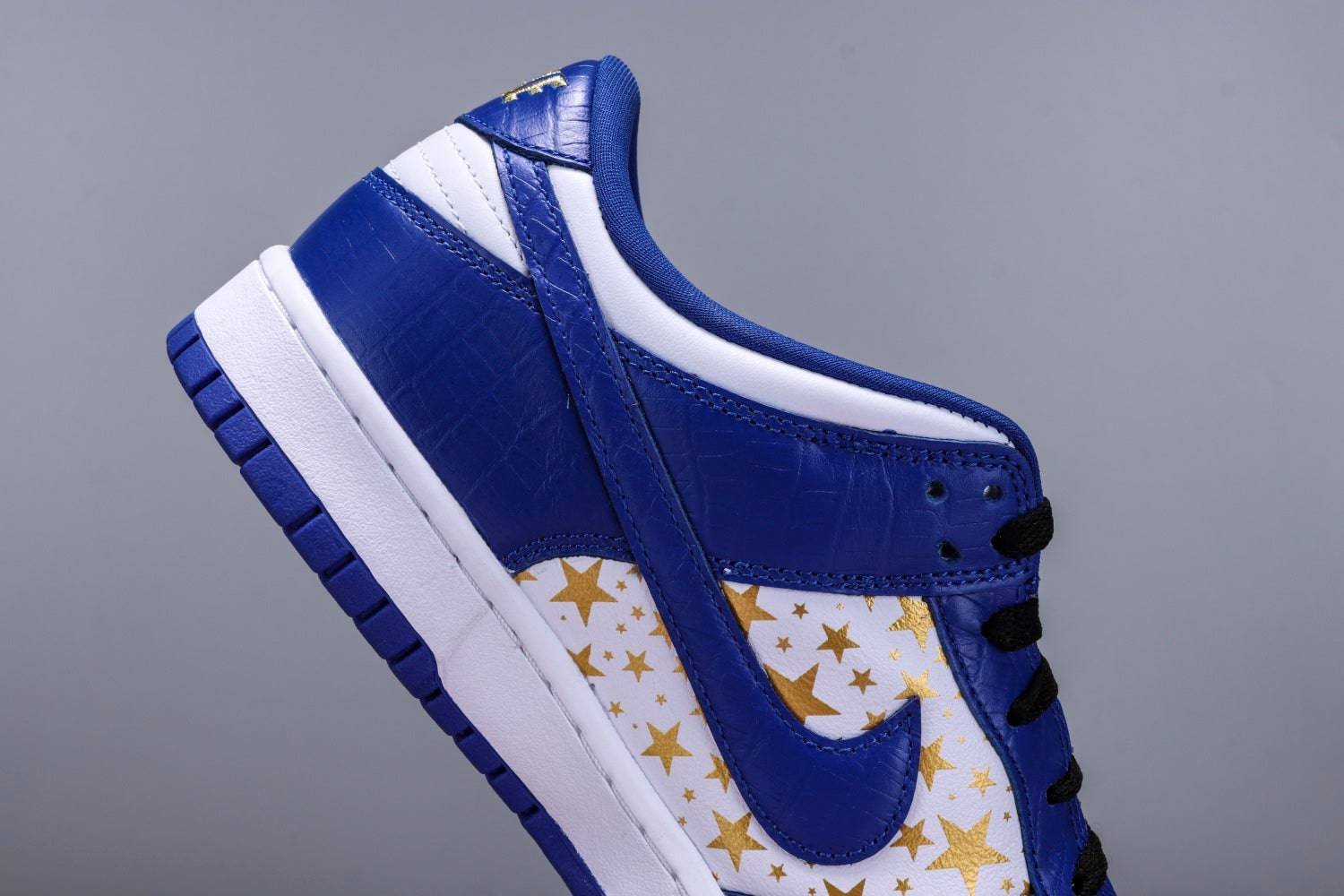 nike sb dunk low supreme stars blue nike sb dunk low supreme stars blue