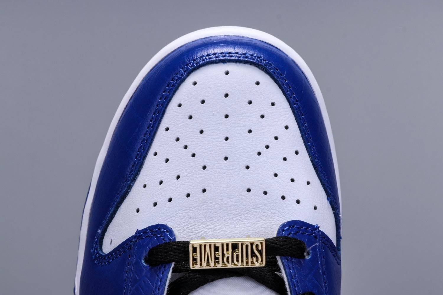 nike sb dunk low supreme stars blue nike sb dunk low supreme stars blue