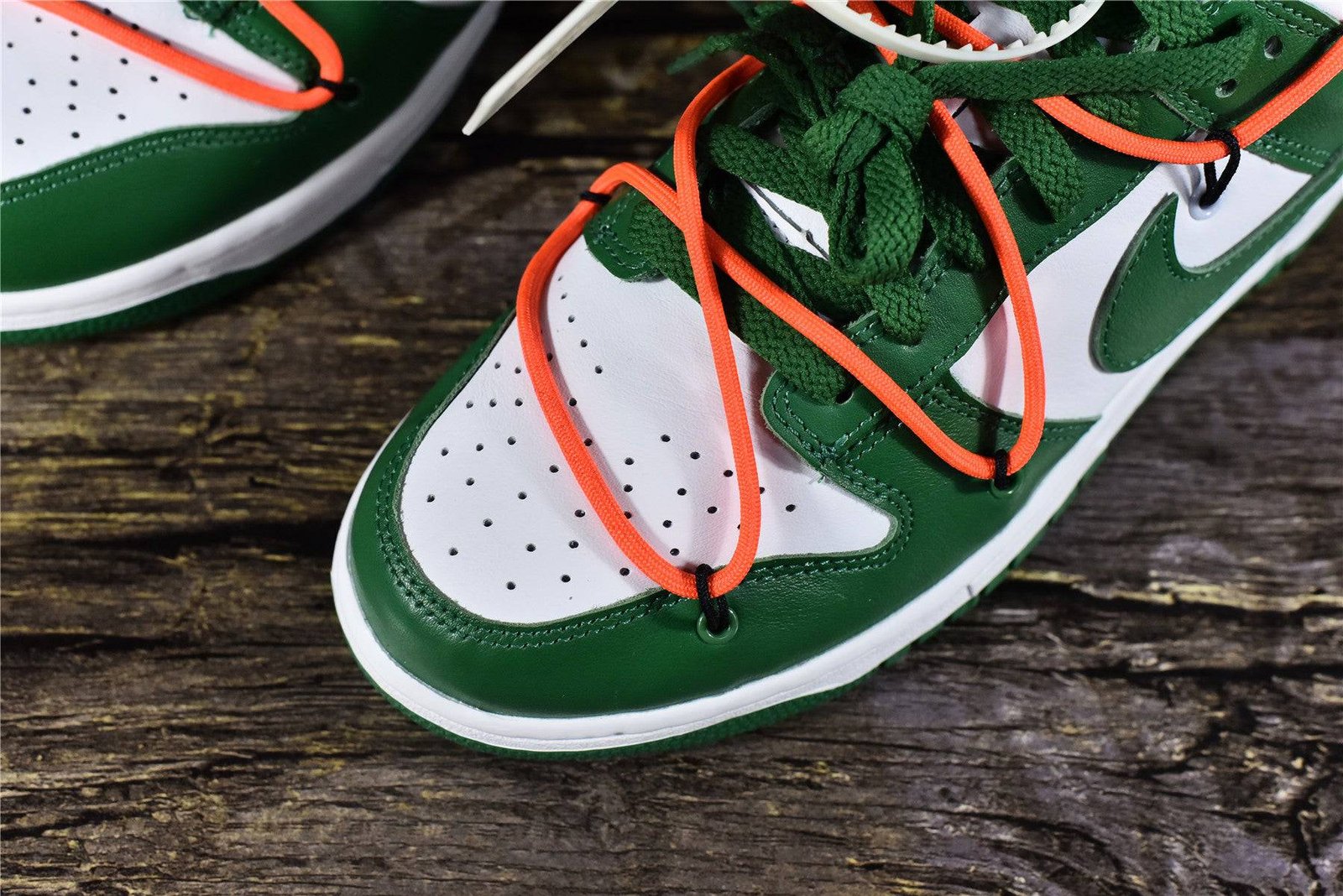 nike dunk low off white pine green nike dunk low off white pine green