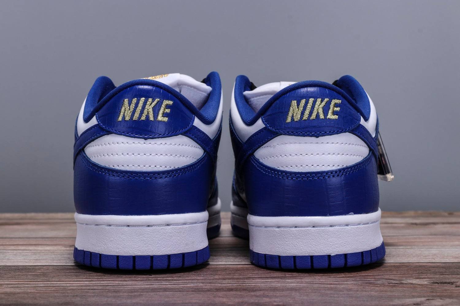 nike sb dunk low supreme stars blue nike sb dunk low supreme stars blue
