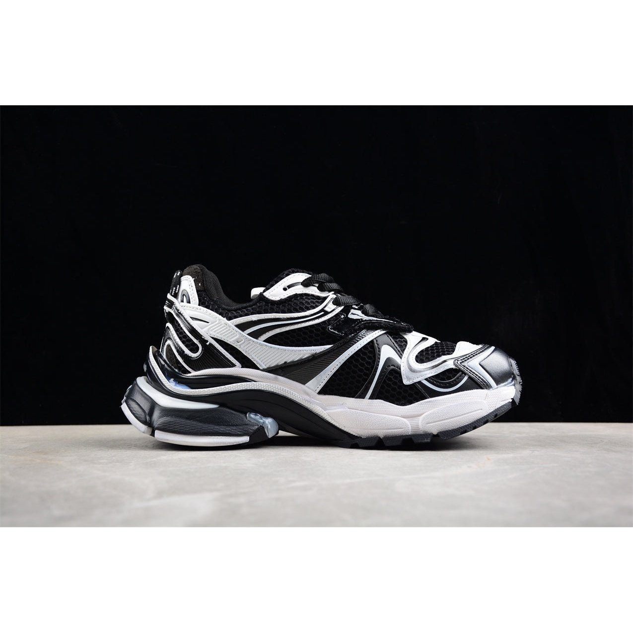 balenciaga runner x black white balenciaga runner x black white