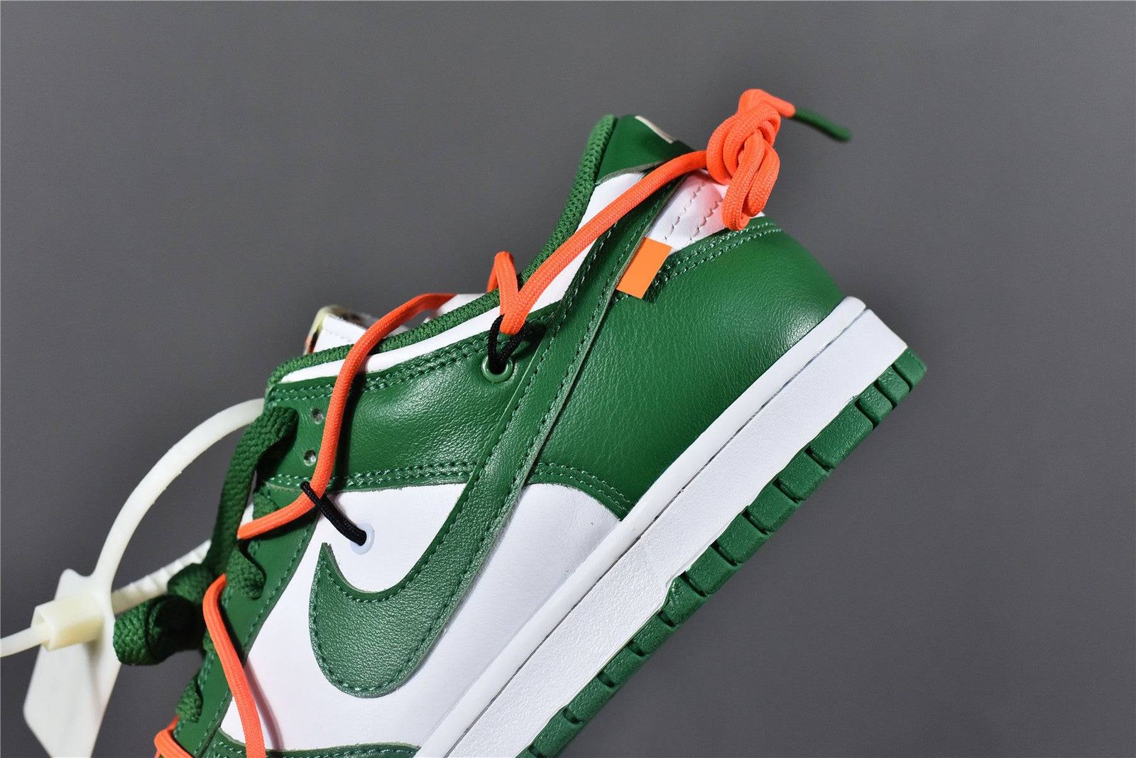 nike dunk low off white pine green nike dunk low off white pine green