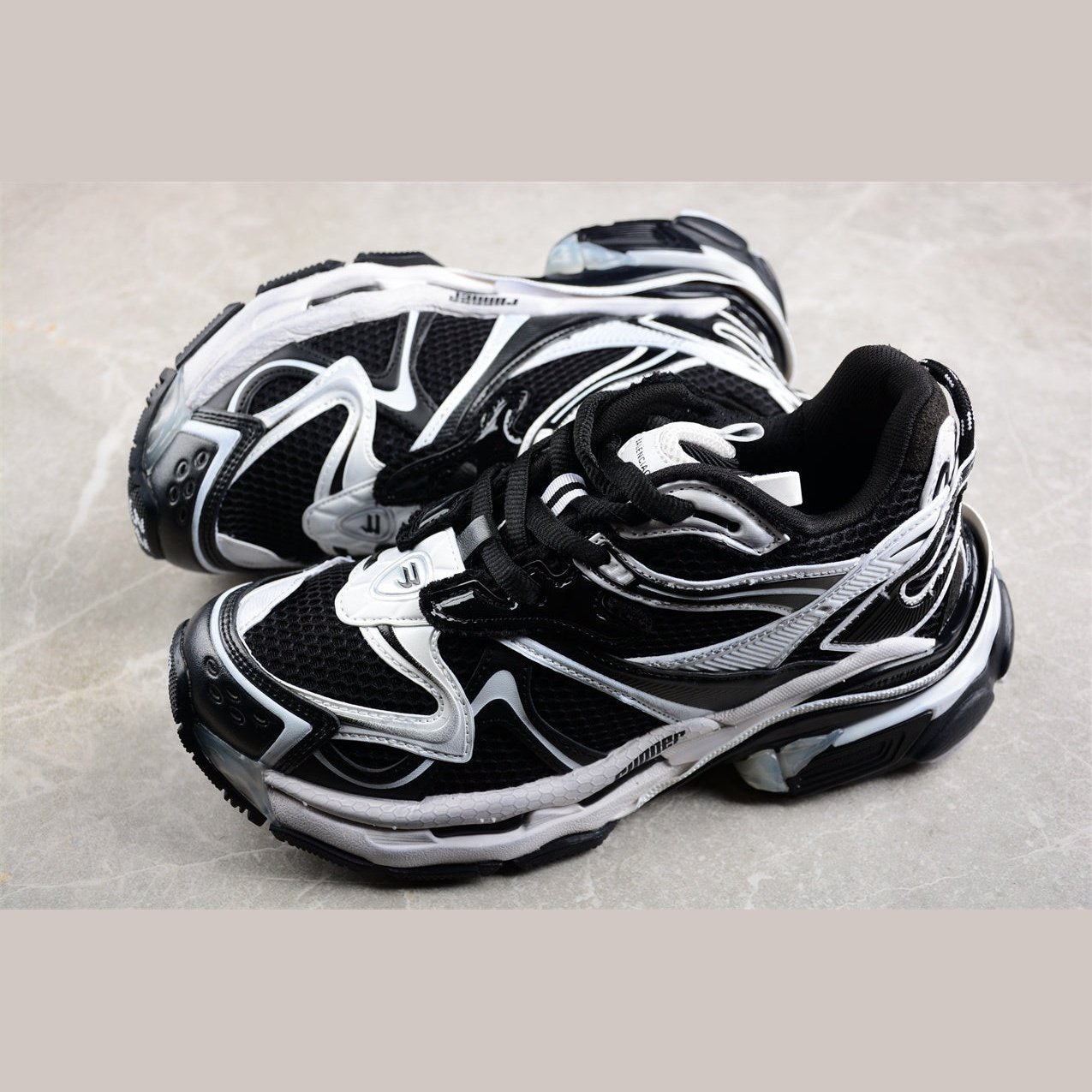 balenciaga runner x black white balenciaga runner x black white