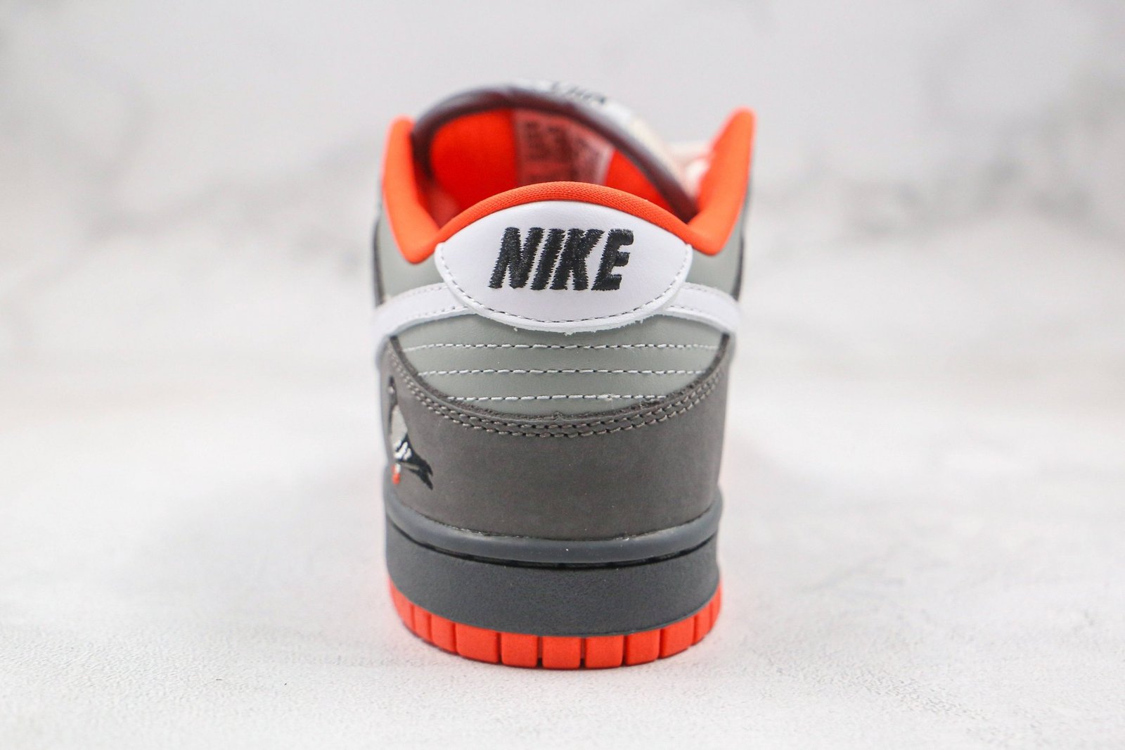 Nike Dunk SB Low Staple NYC Pigeon 2005 Nike Dunk SB Low Staple NYC Pigeon 2005