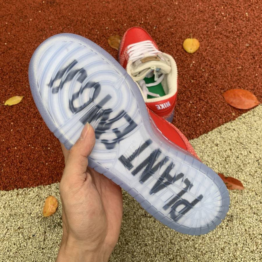 nike sb dunk low stingwater magic mushroom replicas nike sb dunk low stingwater magic mushroom replicas
