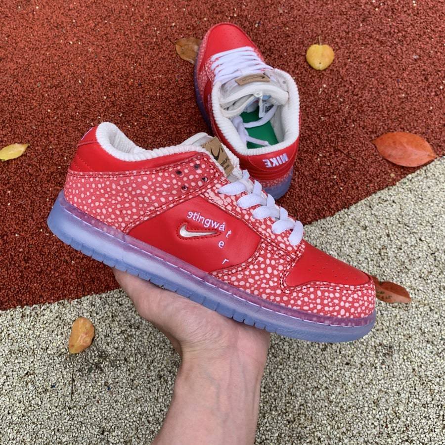 nike sb dunk low stingwater magic mushroom replicas nike sb dunk low stingwater magic mushroom replicas