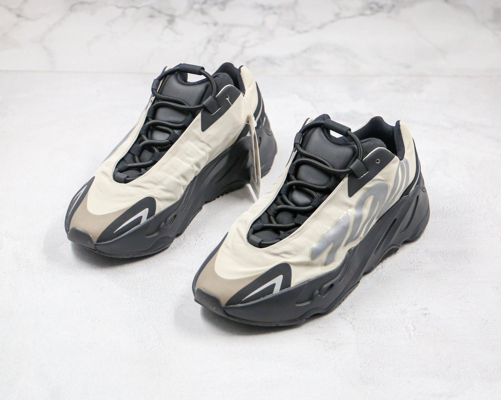 yeezy boost 700 mnvn bone 2020 replica yeezy boost 700 mnvn bone 2020 replica