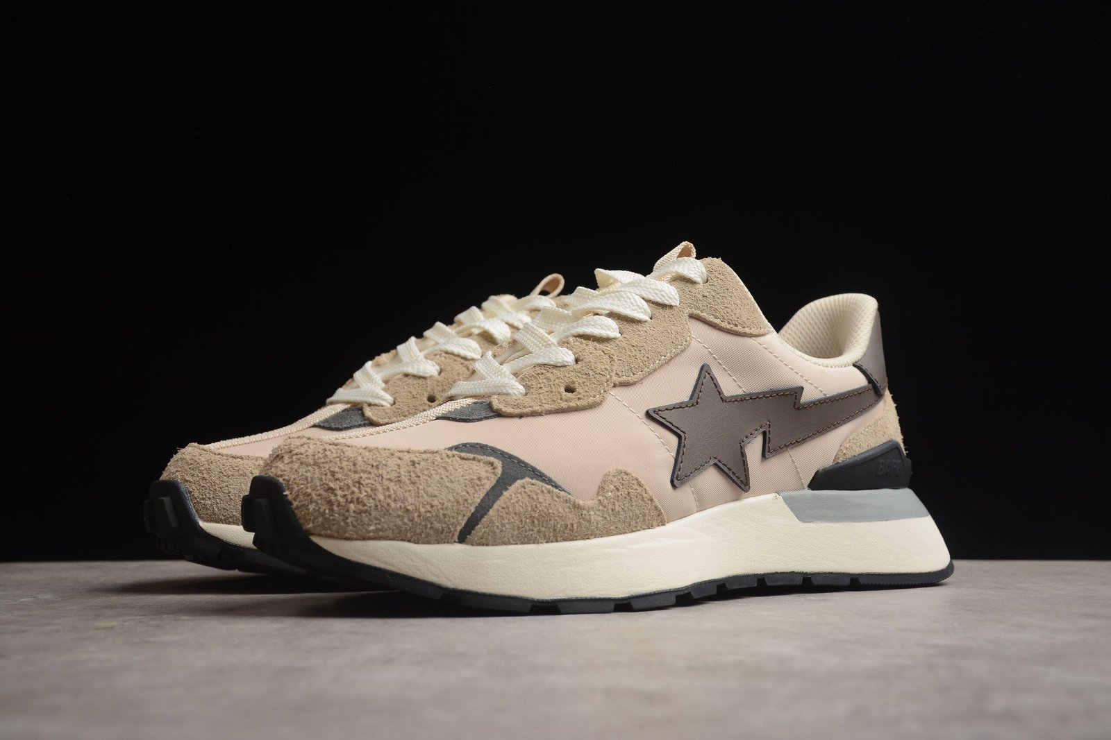 bape sta runner sneakers in beige and brown bape sta runner sneakers in beige and brown
