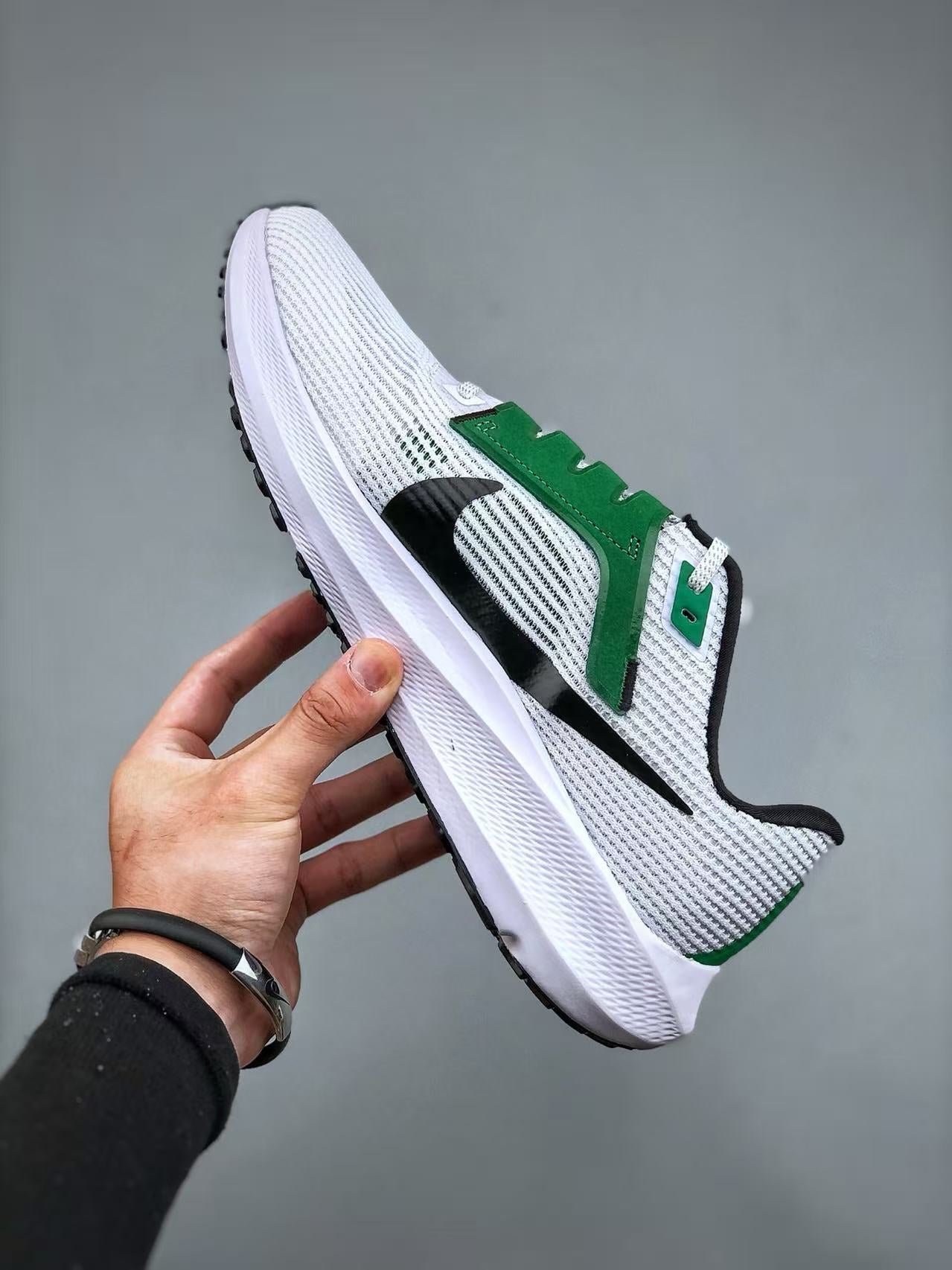 nike zoom pegasus in white/green: botanical velocity nike zoom pegasus in white/green: botanical velocity
