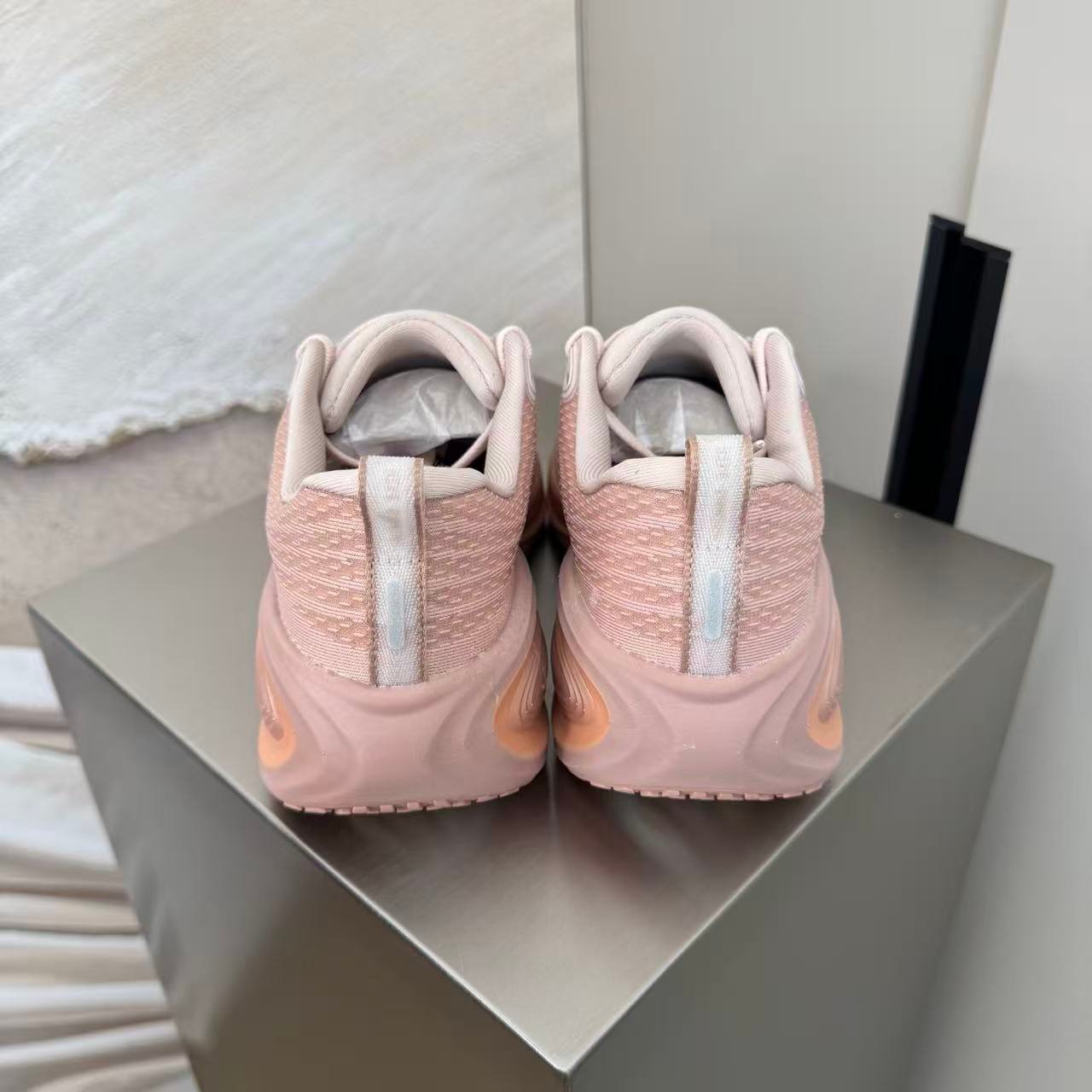 nike zoom vomero in pink: soft power plush nike zoom vomero in pink: soft power plush