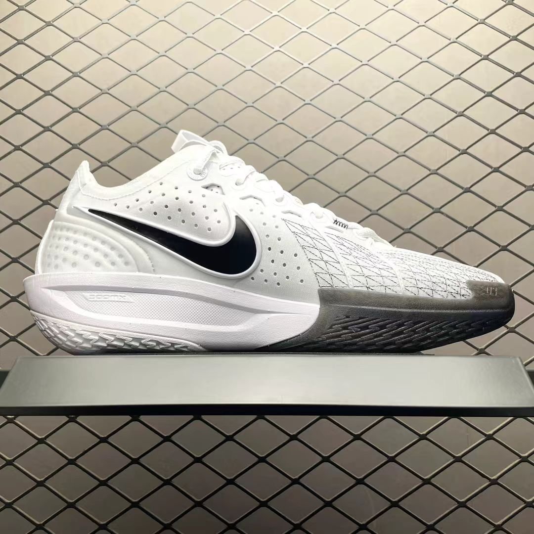 nike g.t. cut 3 "white/black" – elite performance, timeless contrast nike g.t. cut 3 "white/black" – elite performance, timeless contrast