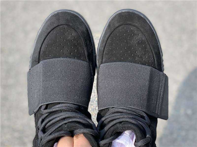 yeezy boost 750 triple black 2015 replica yeezy boost 750 triple black 2015 replica