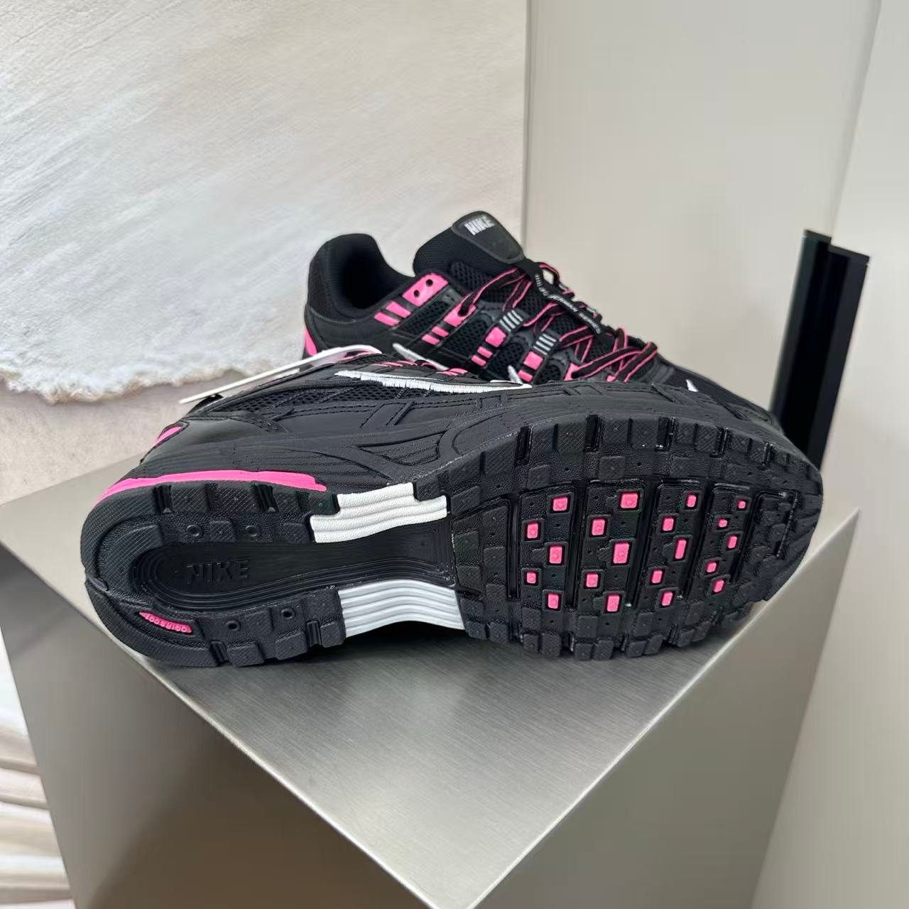 nike p 6000 "black/pink" – y2k inspired street style nike p 6000 "black/pink" – y2k inspired street style