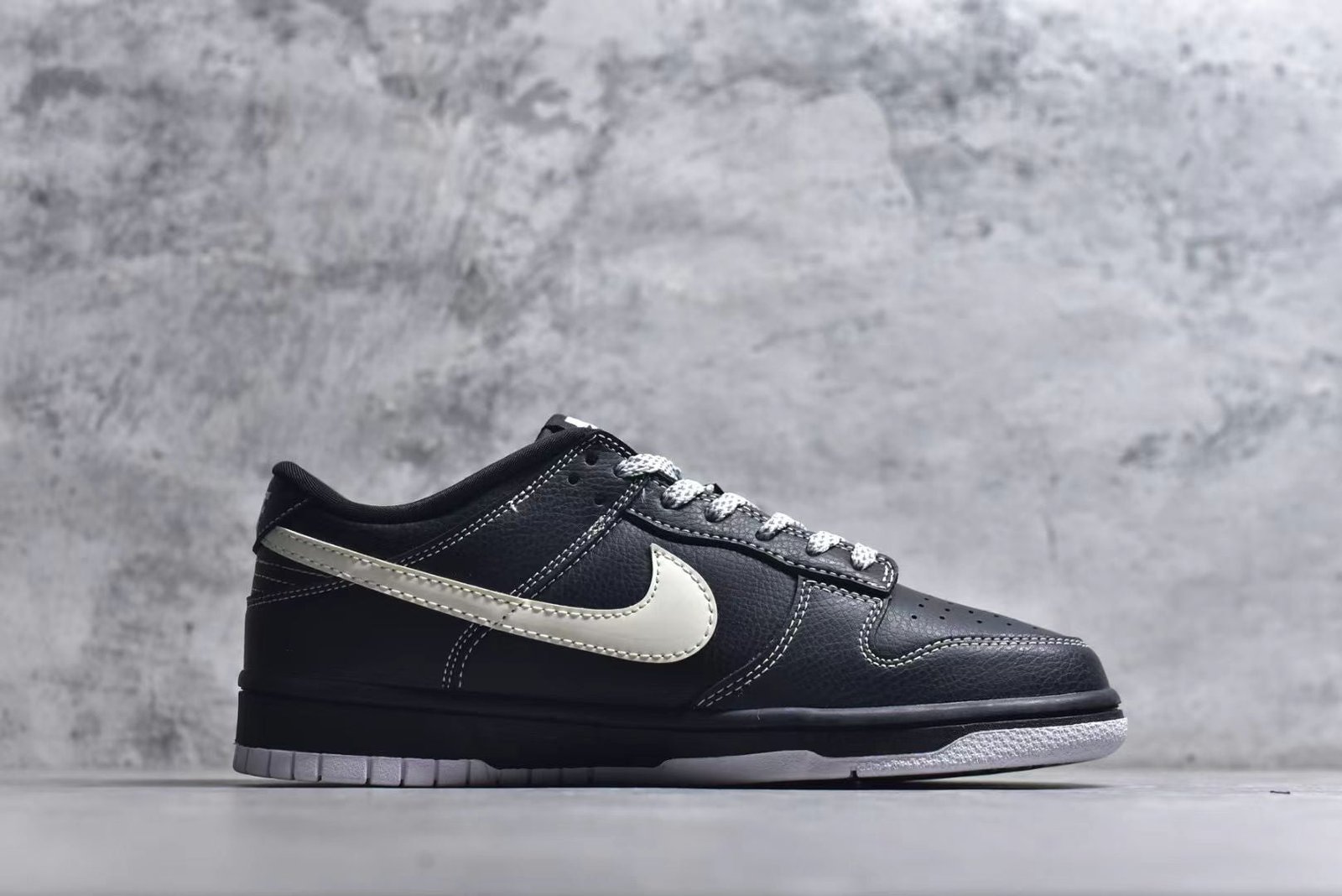nike dunk low “white/black” – the timeless “panda” essential nike dunk low “white/black” – the timeless “panda” essential