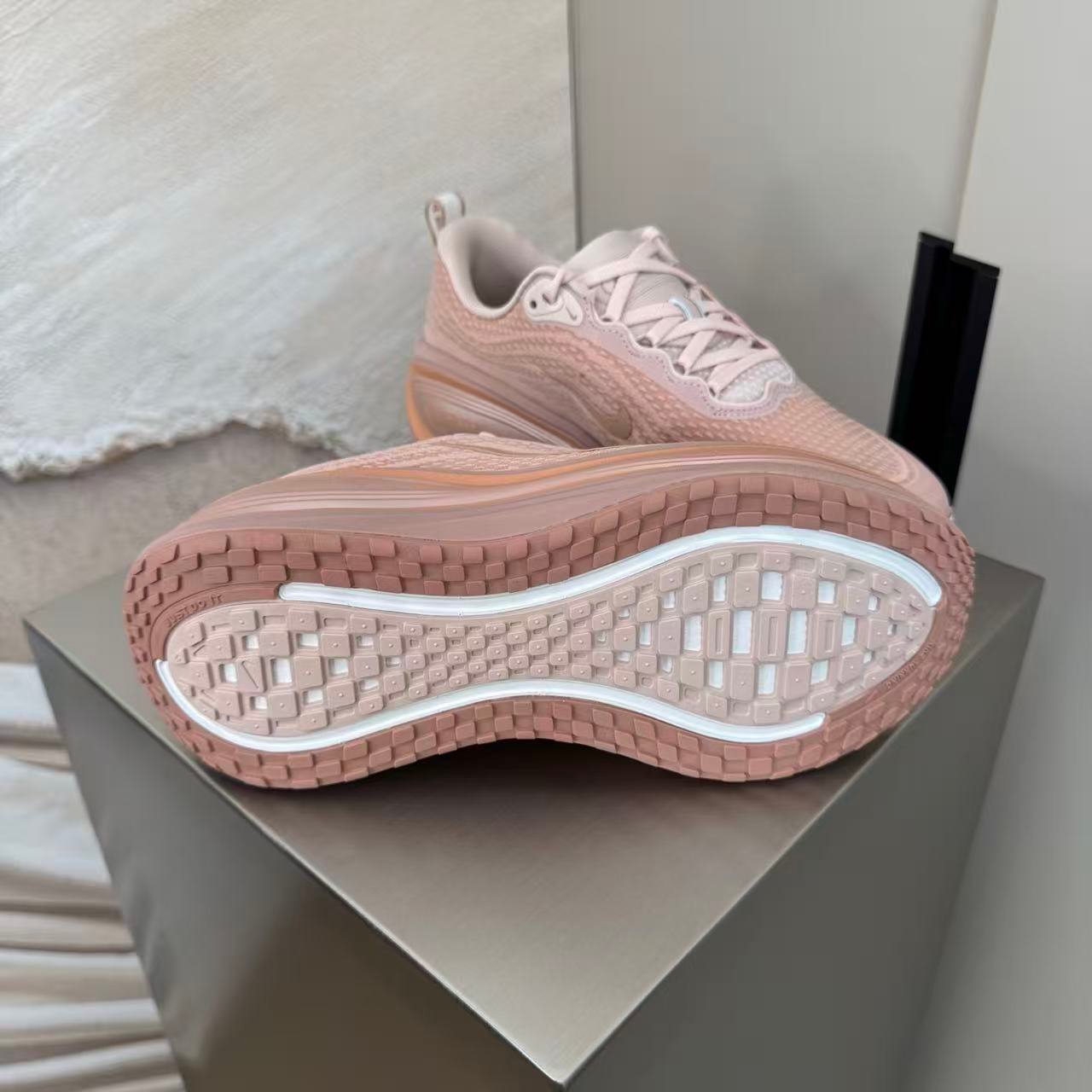 nike zoom vomero in pink: soft power plush nike zoom vomero in pink: soft power plush