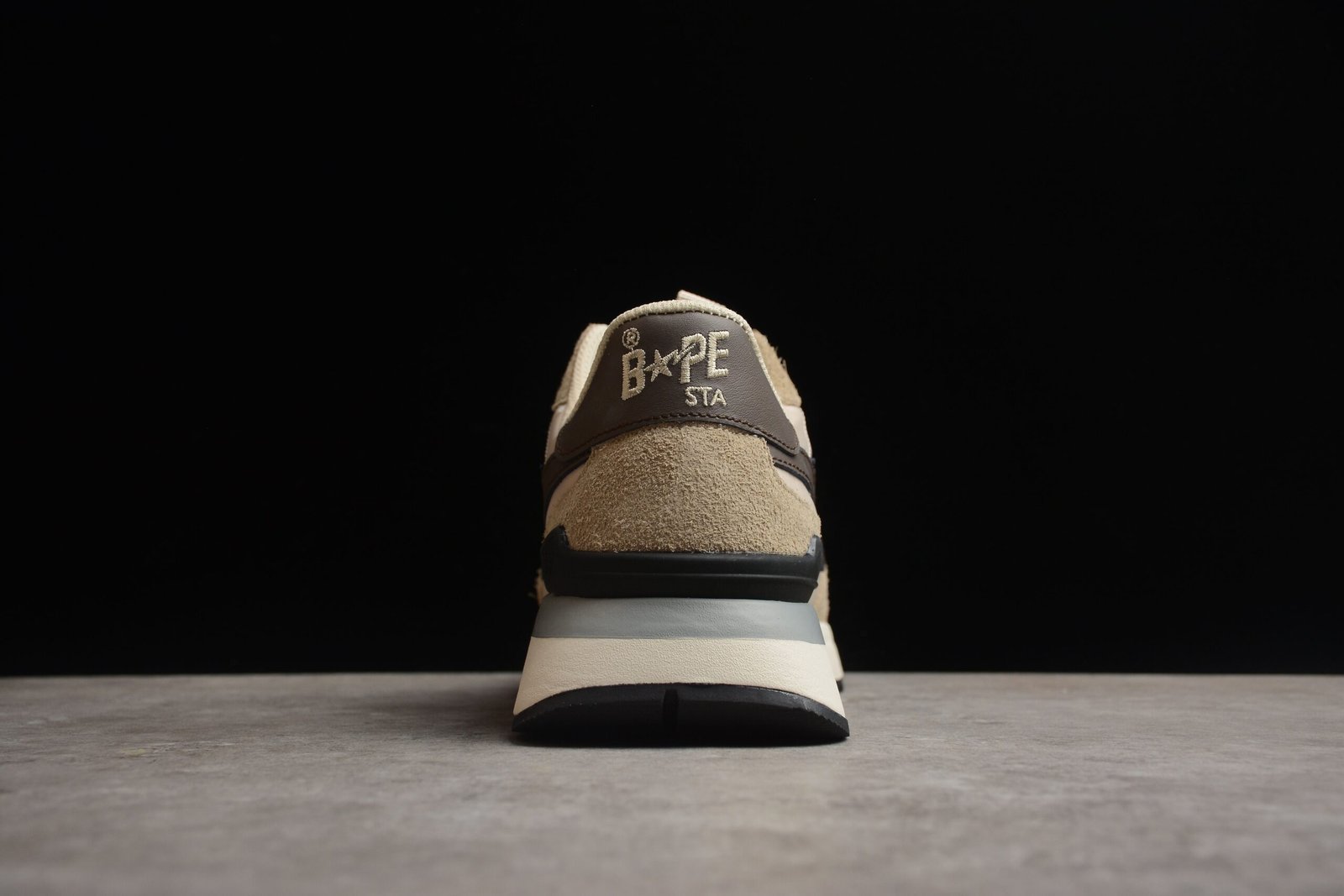 bape sta runner sneakers in beige and brown bape sta runner sneakers in beige and brown