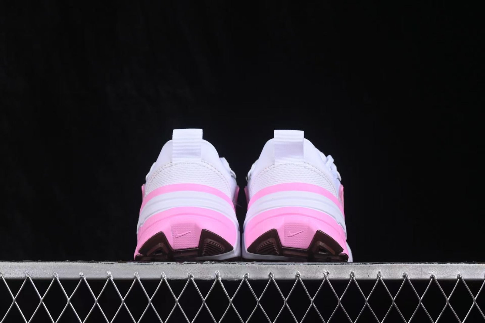 nike v2k run "pink foam/photon dust/white" – retro futurism nike v2k run "pink foam/photon dust/white" – retro futurism