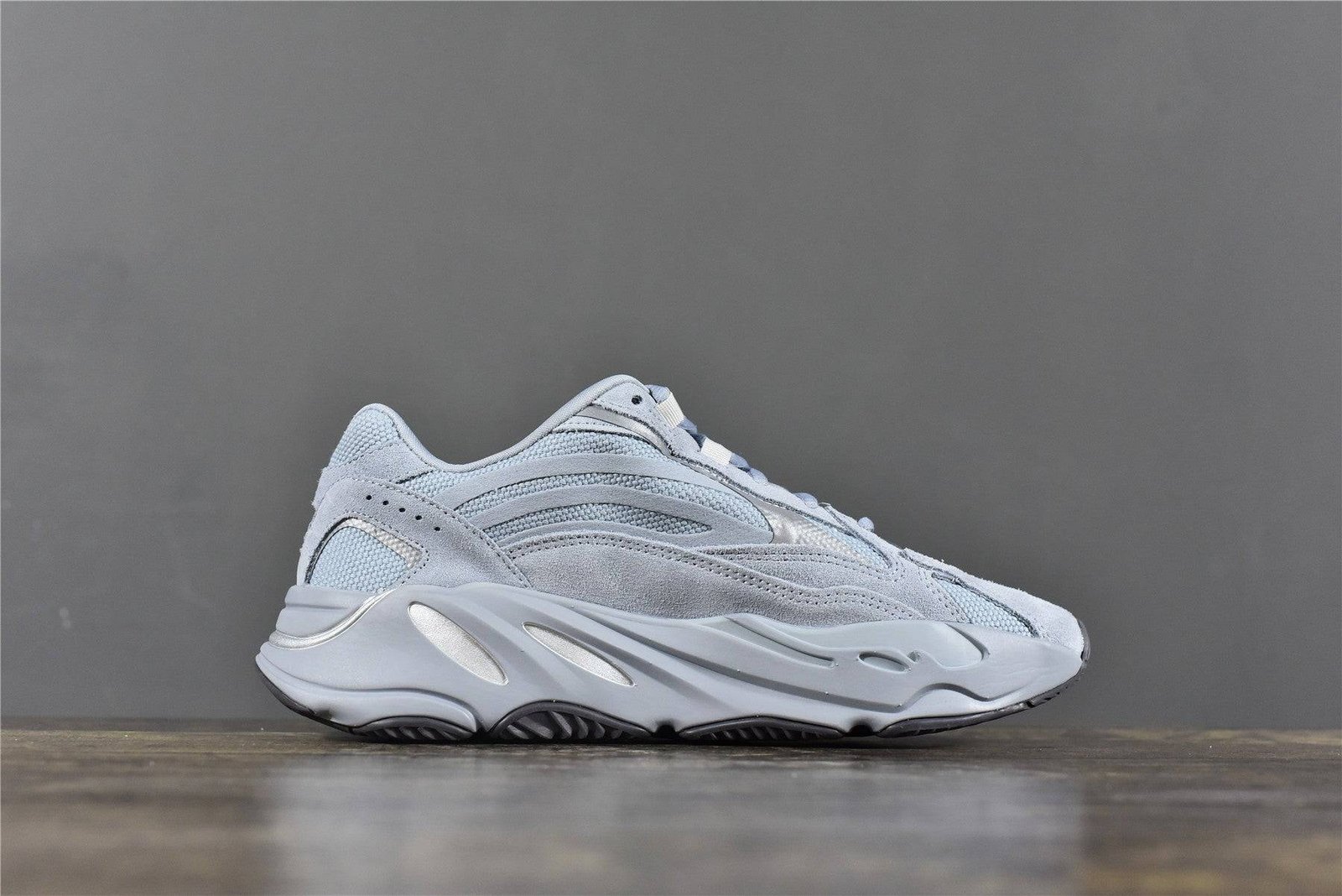best yeezy boost 700 v2 hospital blue 2019 replica best yeezy boost 700 v2 hospital blue 2019 replica