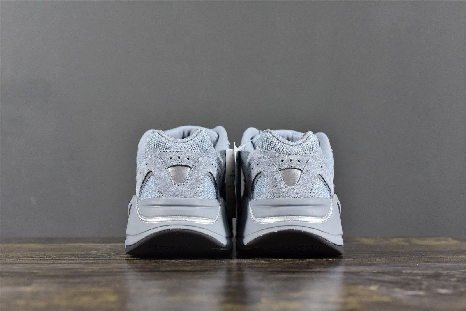 best yeezy boost 700 v2 hospital blue 2019 replica best yeezy boost 700 v2 hospital blue 2019 replica