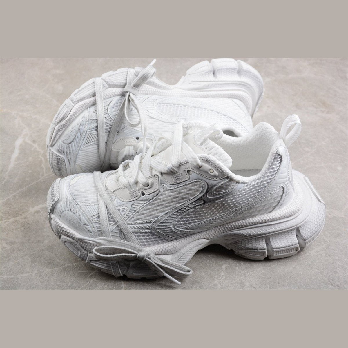 balenciaga 3xl x snow white balenciaga 3xl x snow white