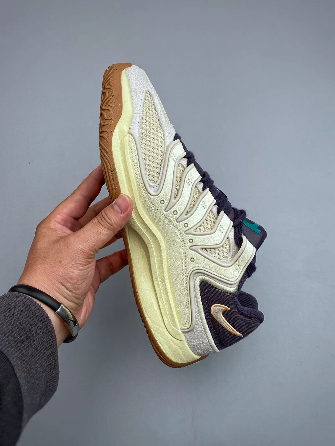 nike kd 18 “35” – legacy in cream & green nike kd 18 “35” – legacy in cream & green