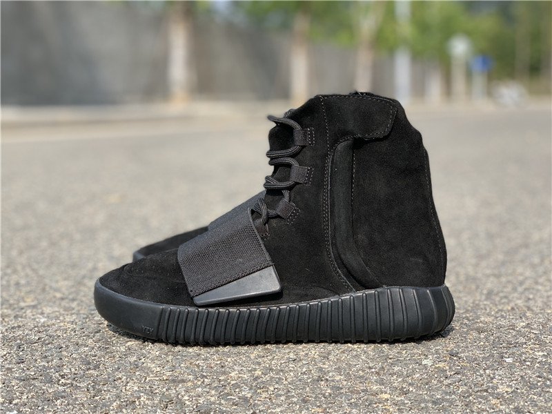 yeezy boost 750 triple black 2015 replica yeezy boost 750 triple black 2015 replica