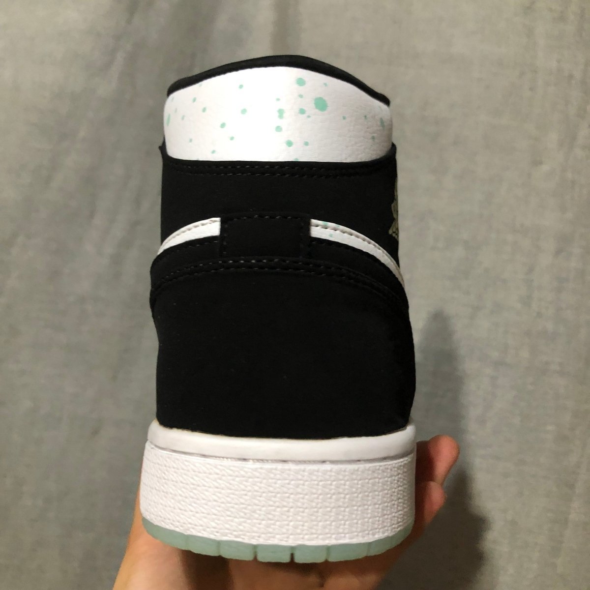 jordan 1 mid x black mint dots jordan 1 mid x black mint dots