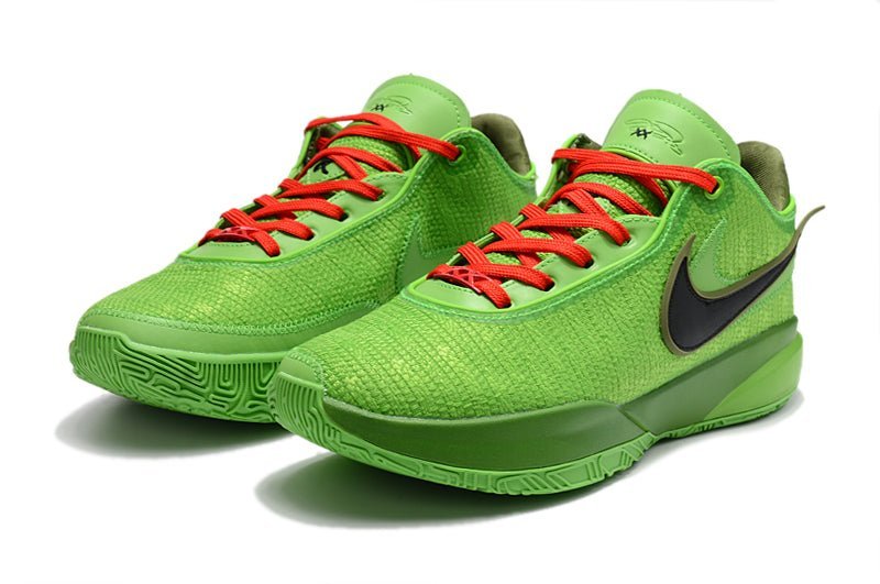 Nike LeBron 20 × 格林奇 Nike LeBron 20 × 格林奇