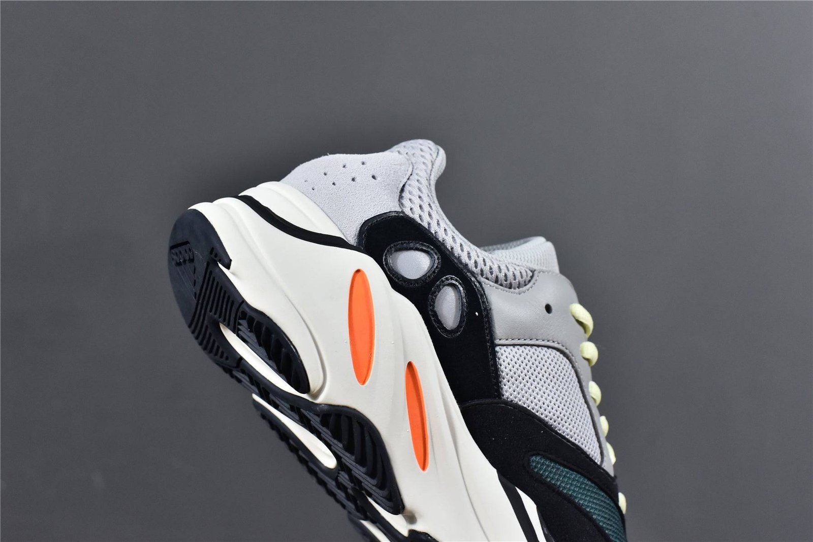 best yeezy boost 700 wave runner 2017 replica best yeezy boost 700 wave runner 2017 replica