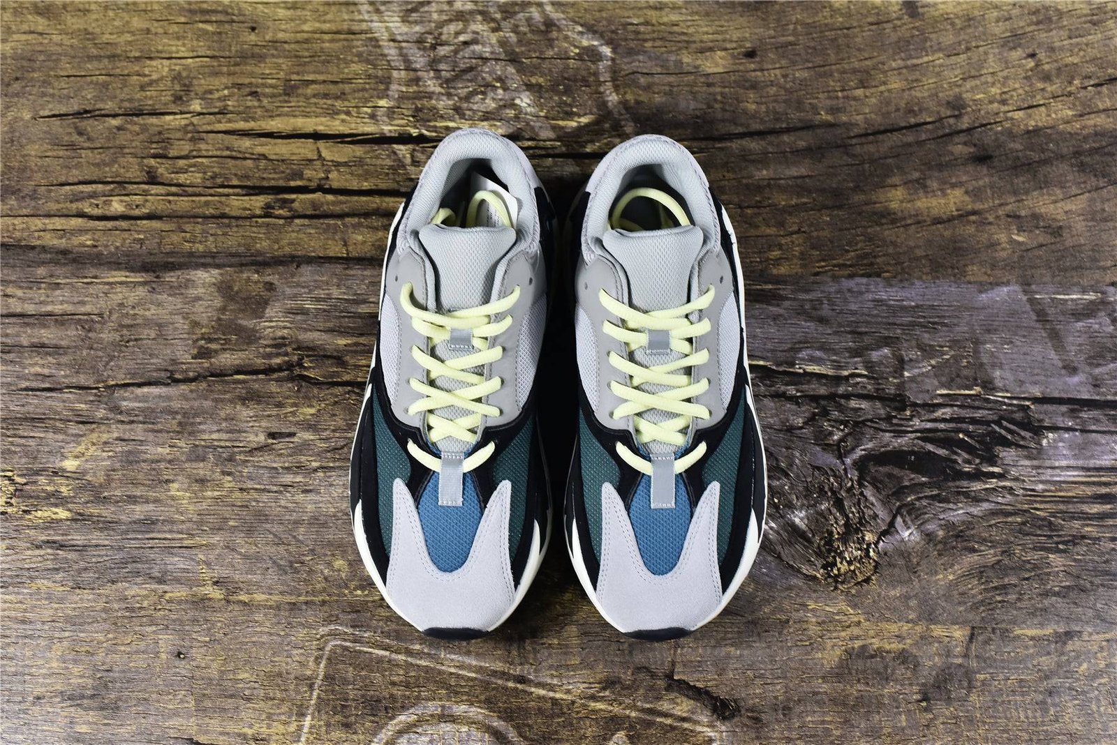 best yeezy boost 700 wave runner 2017 replica best yeezy boost 700 wave runner 2017 replica
