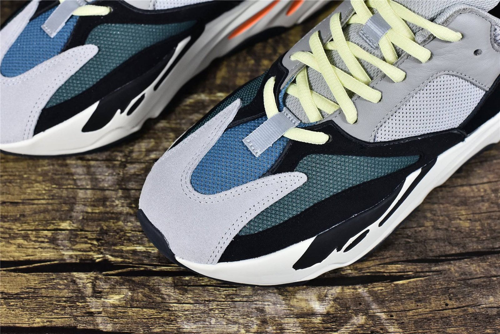 best yeezy boost 700 wave runner 2017 replica best yeezy boost 700 wave runner 2017 replica